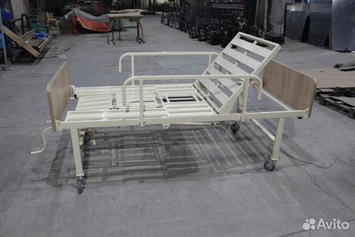 Кровать механическая дс-40 с туалетным устройством