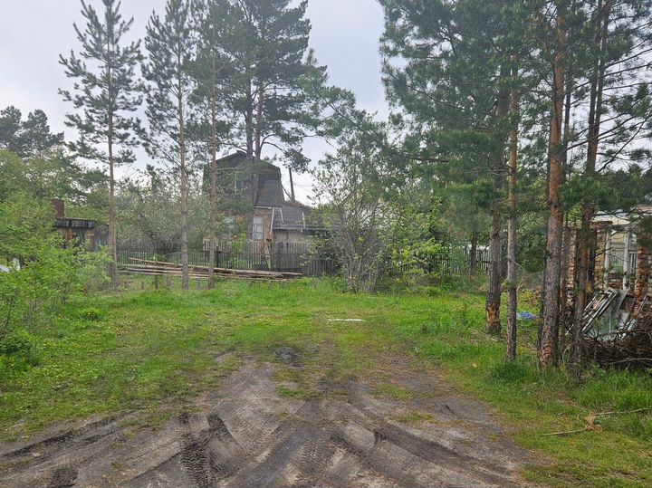 Дача 10 м² на участке 4 сот.