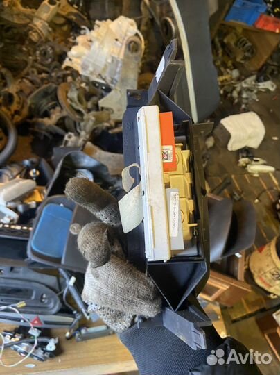 Дисплей информационный Renault Megane 1