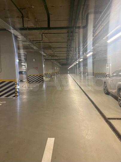 Машиноместо, 13 м²