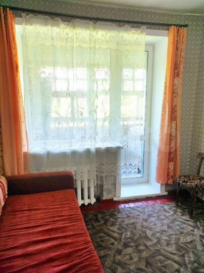 2-к. квартира, 43 м², 3/3 эт.