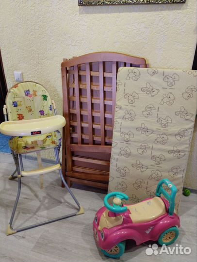 Кроватка со стульчиком