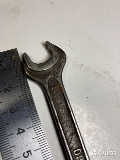 Старинный рожковы ключ