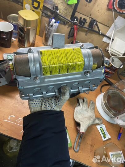 Подушка безопасности пассажира Toyota Avensis 2