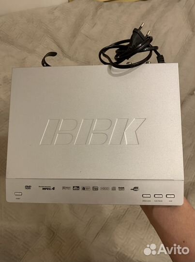 DVD-плеер BBK DV118SI