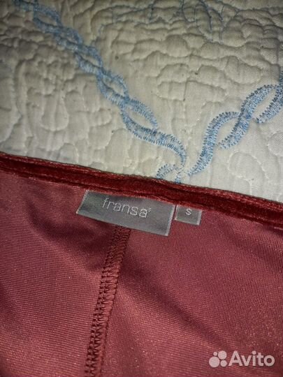 Платье велюровое 44 размер