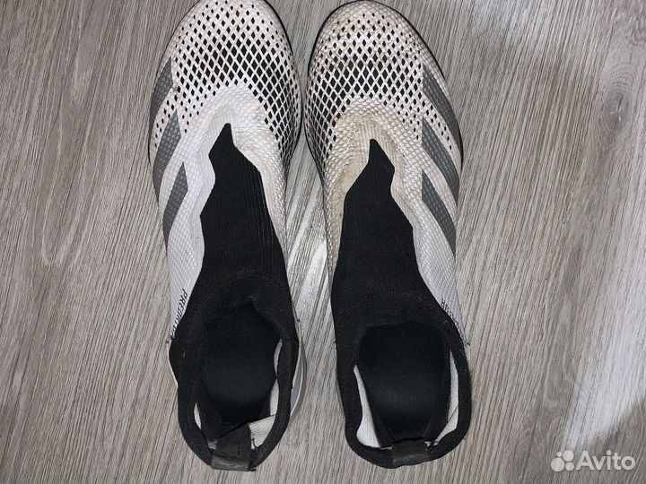 Бутсы adidas predator