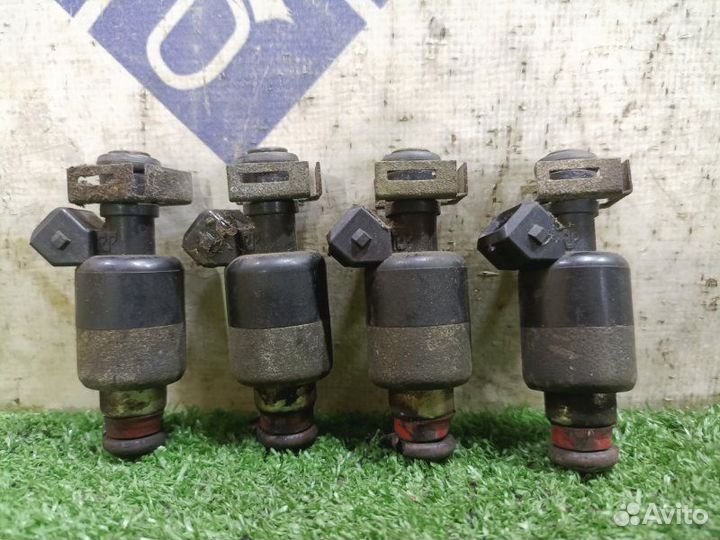 Форсунка Daewoo Nubira универсал 2.0 T20SED 2000