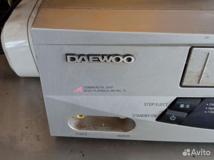 Видеомагнитофон daewoo, продаю на запчасти