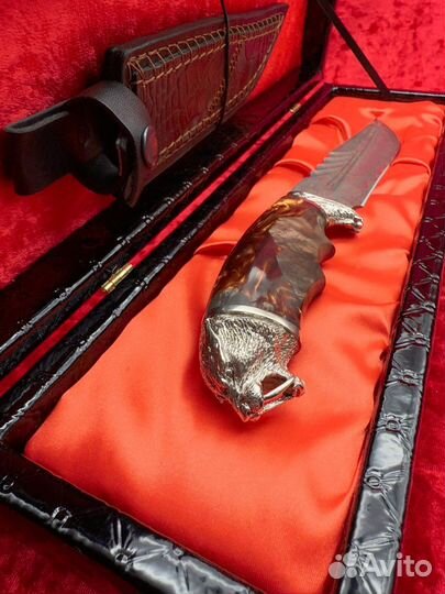 Нож саблезубый