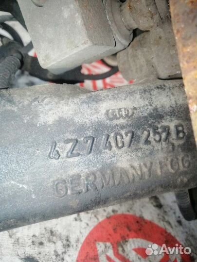 Кулак передний левый Audi A6 Allroad C5 ARE 2003