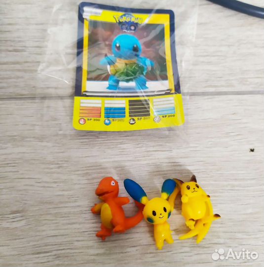 Набор 3 покемона+ карточка, новые.В наличии много