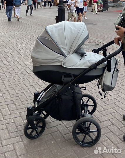 Коляска 2 в 1 Tutis серая эко кожа