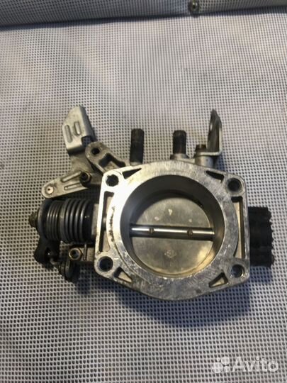 Дроссельная заслонка BMW E34 M50 V-2.0