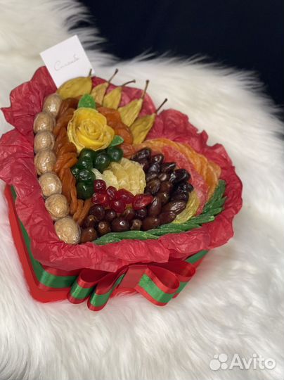 Букет из сухофруктов