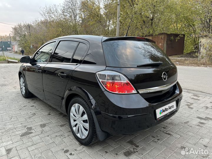 Opel Astra 1.6 МТ, 2010, 138 550 км