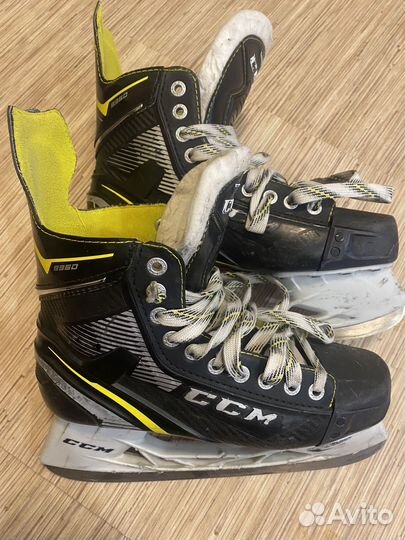 Хоккейные коньки ccм Super Tacks 9360