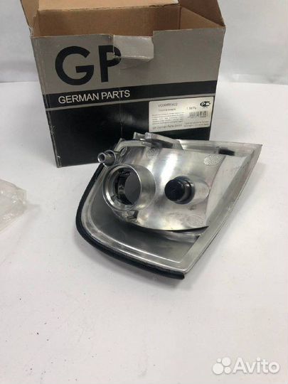 Поворотник передний левый GParts vo30655422