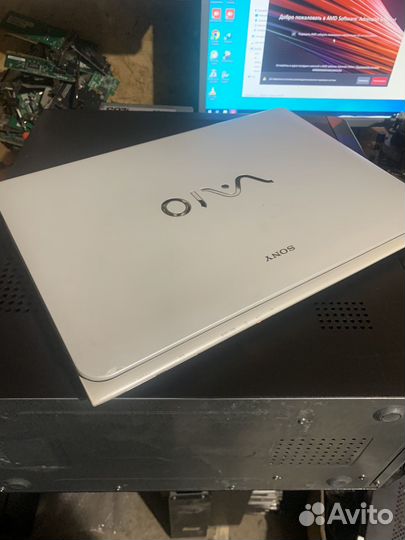 Ноутбук sony vaio i3