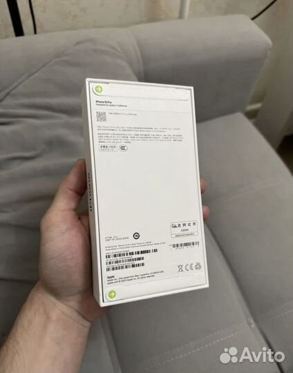 iPhone 15 Pro, 256 ГБ