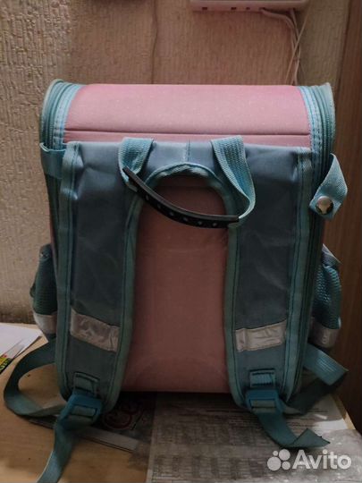 Рюкзаки школьные