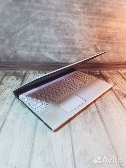 Ноутбук Sony Vaio белый / Intеl Соre i5 / 15.6 HD