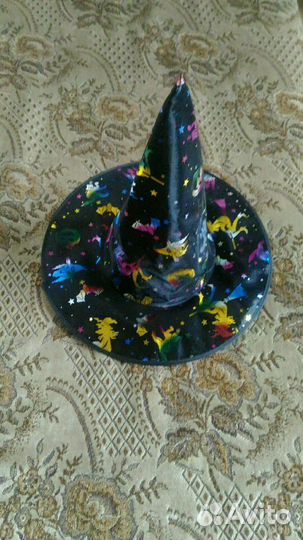 Колпак ведьмы на Хеллоуин