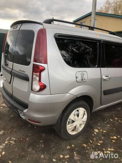 LADA Largus 1.6 МТ, 2014, 35 650 км