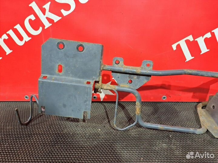 Кронштейн кранов Daf CF, Daf XF105