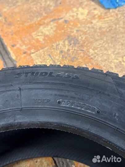 Bridgestone Blizzak Ice 215/60 R17 100T