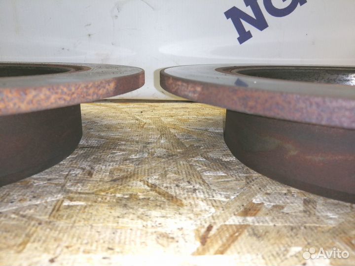 Тормозные диски задние пара Toyota Crown JZS175