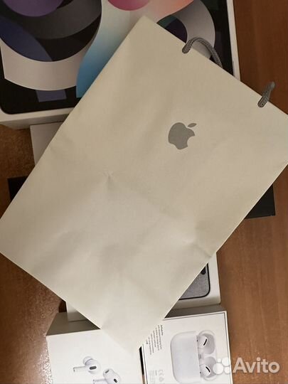 Коробка iPhone