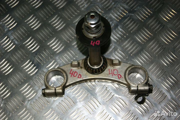 Траверса нижняя Suzuki GSX-R400