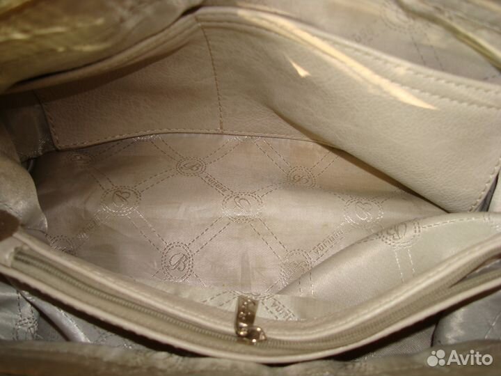 Белая (бежевая) сумка