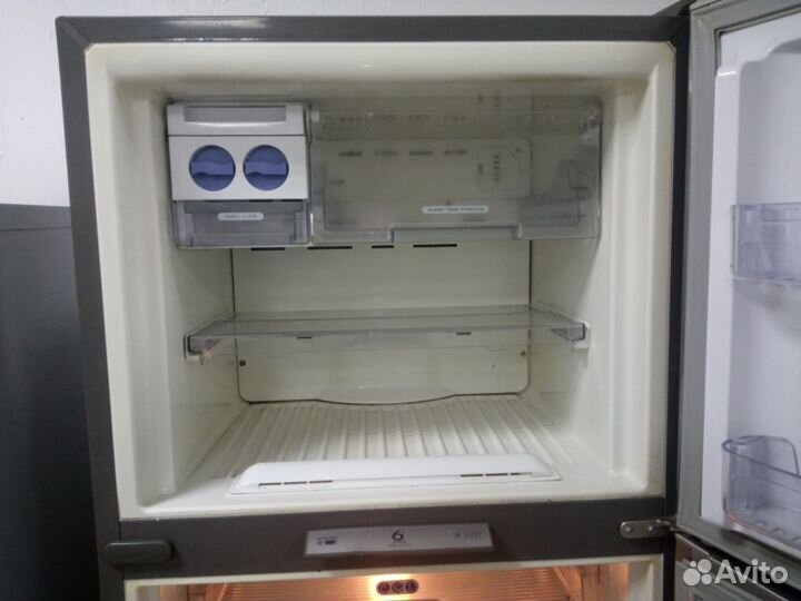 Холодильник Whirlpool ARC 4190 IX