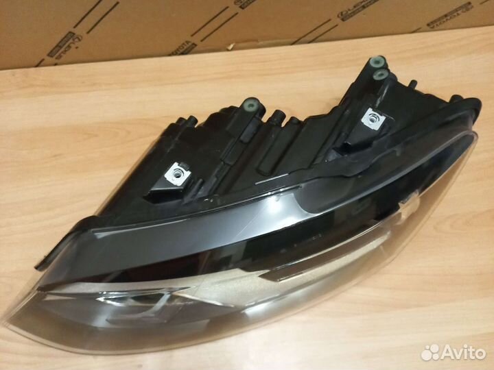 Фольксваген Поло фара левая 6R1941007E