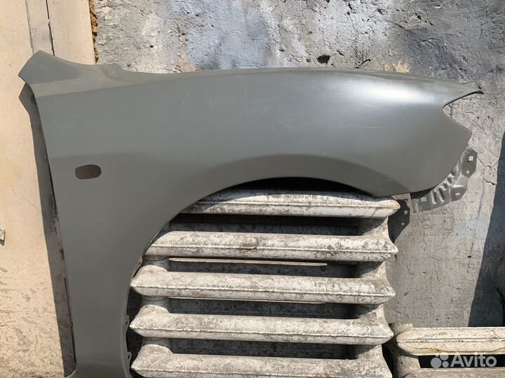 Крыло переднее правое mazda 3 bk седан
