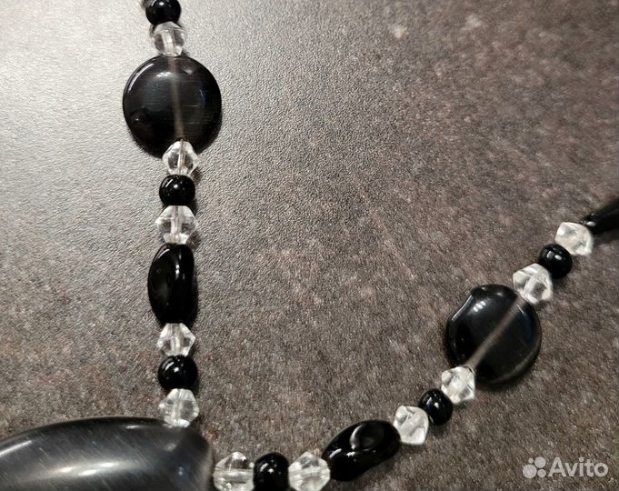 Колье из камней