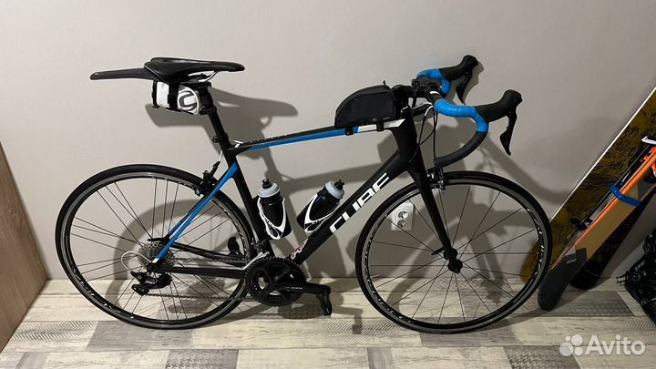 Шоссейный велосипед Cube Attain Pro