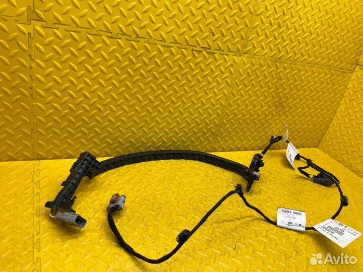 Проводка двери Peugeot Traveller RHH(DW10cted4)