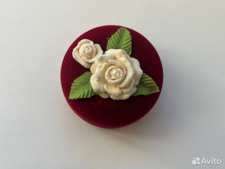 Футляр для ювелирных украшений