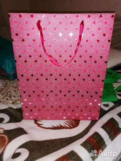 Подарочный пакет красный блестяший