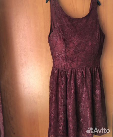 Платье красивое гипюр Forever 21