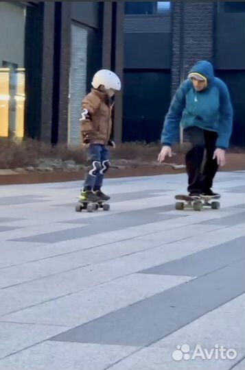 Инструктор/тренер по скейтборду