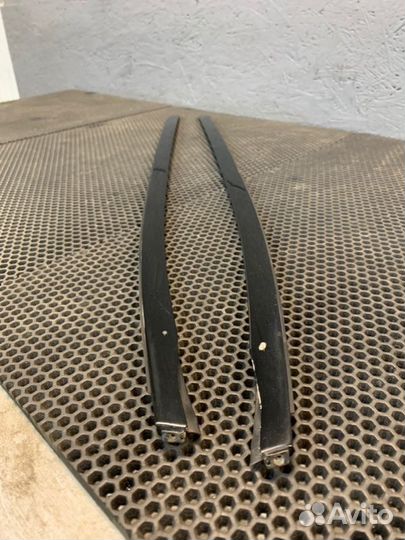 Молдинг лобового стекла передний Bentley