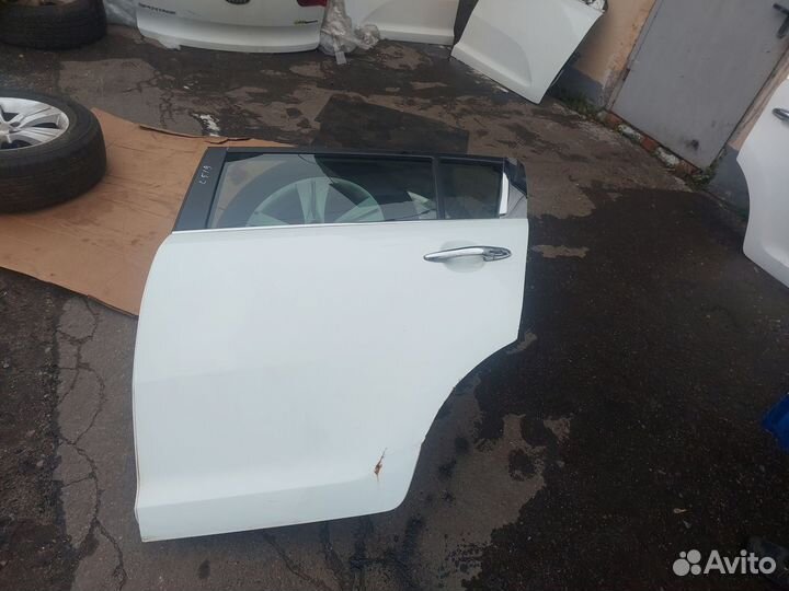 Дверь задня левая kia sportage 3