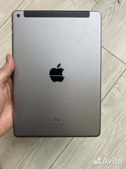 iPad 6 128гб wi-fi+cellular