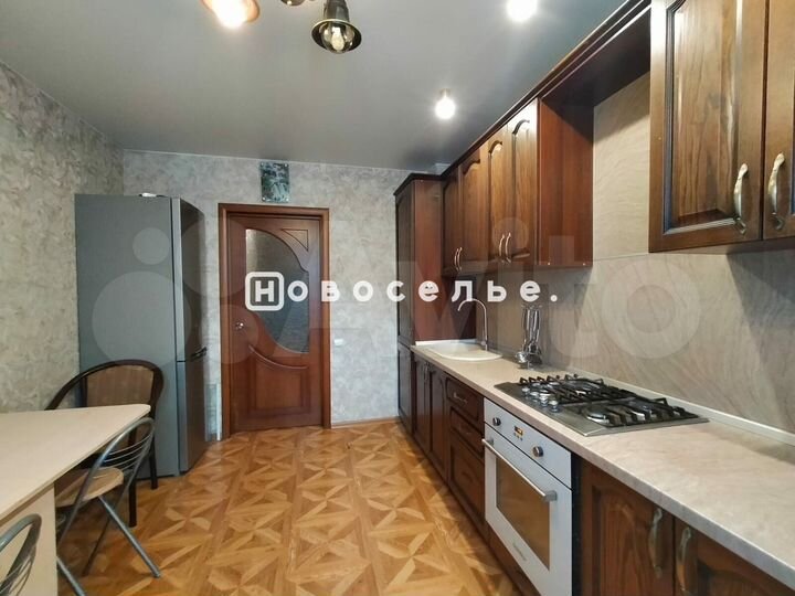 3-к. квартира, 88,3 м², 1/10 эт.