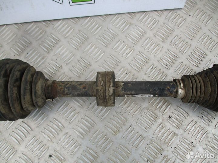 Полуось левая Skoda Octavia 1.9d