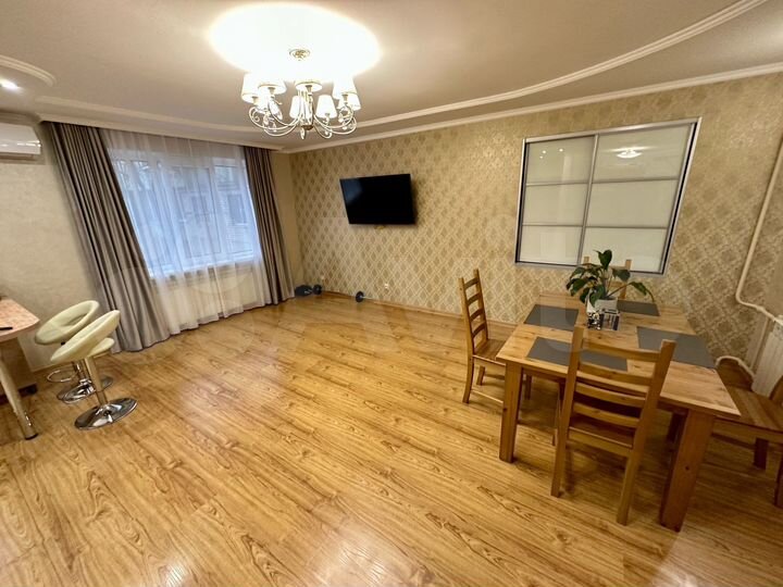 4-к. квартира, 77,4 м², 1/9 эт.